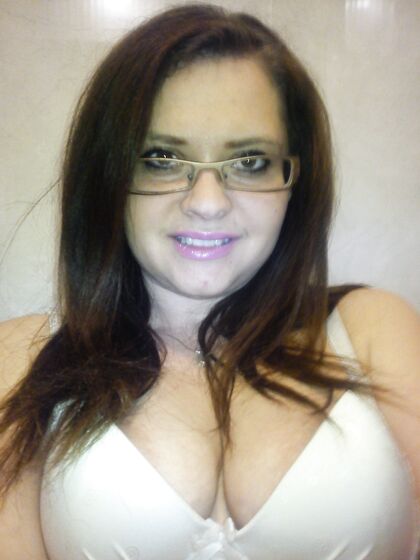 Iza 30 Polish wife and hairy slut
