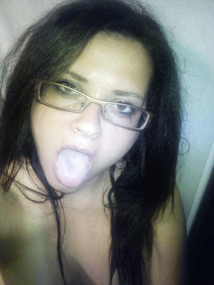 Iza 30 Polish wife and hairy slut 2