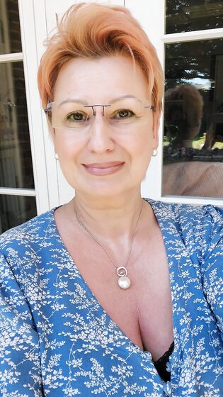Angelica 50 Polish mature and hairy slut wife