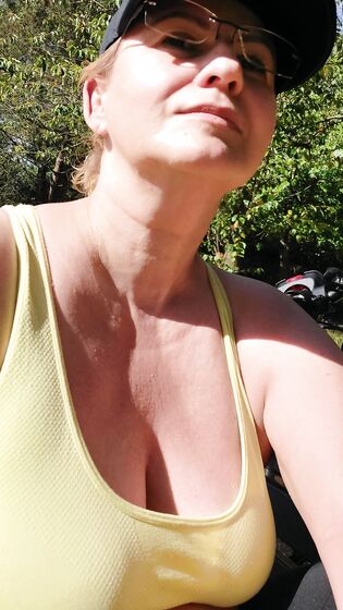 Angelica 50 Polish mature and hairy slut wife