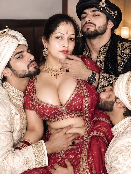 One Hslut sanskari for multiple muslim men
