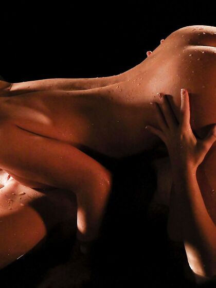 Vinna Reed And Jenifer Jane Enjoying Each Other's Company