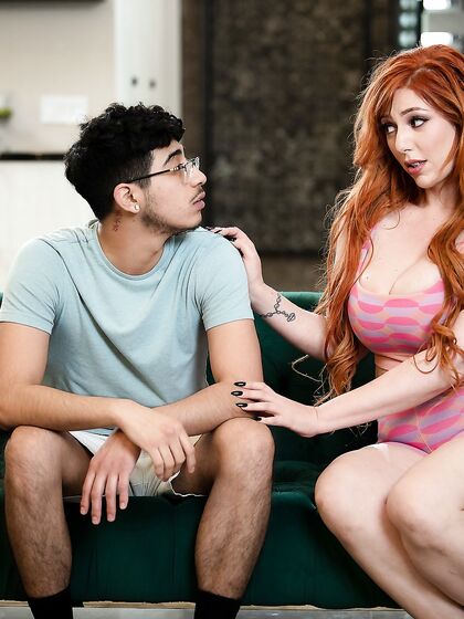 Juggy Redhead MILF Lauren Phillips Gets Eaten And Screwed By Younger Dude
