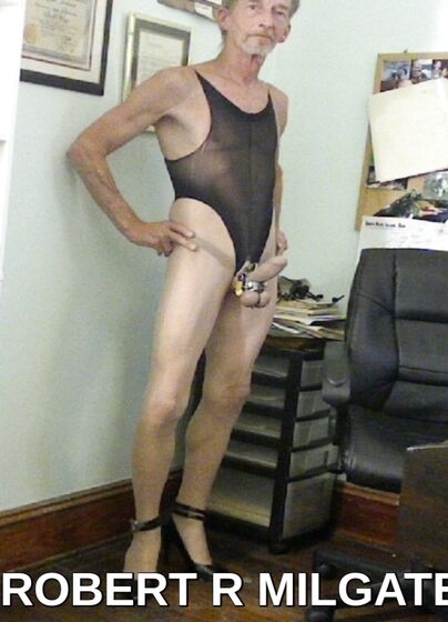ROBERT RICHARD MILGATE TAN PANTYHOSE SLUT