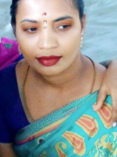 Mallu village bhabhi very hot