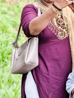 Indian raandi reshma sexy in hot leggings and bikini