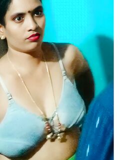 Manju bhabhi boob