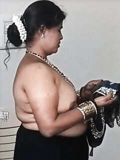 Mallu mom nude