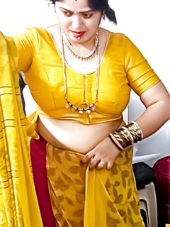 Sneha aunty saree drop