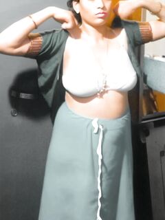 Mallu Jayanthi bhabhi bra