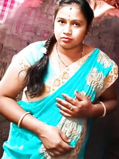 Desi wife saree drop