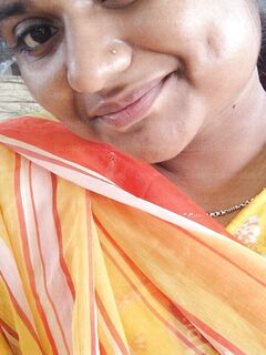 Tamil chubby girl hot photo