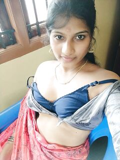 Tamil wife sexy and cute photo
