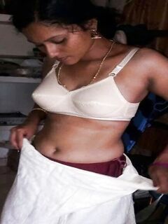Cute Tamil aunty