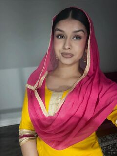 Hot babe from uk