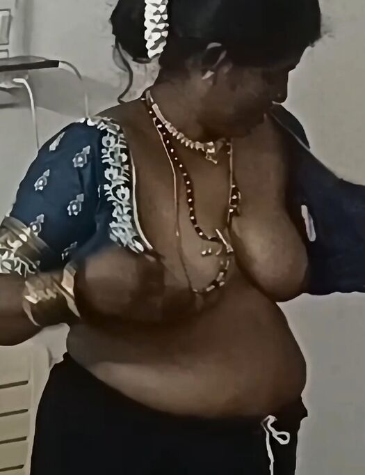 Big mom boob