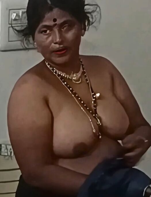 Desi mom big melon boobs