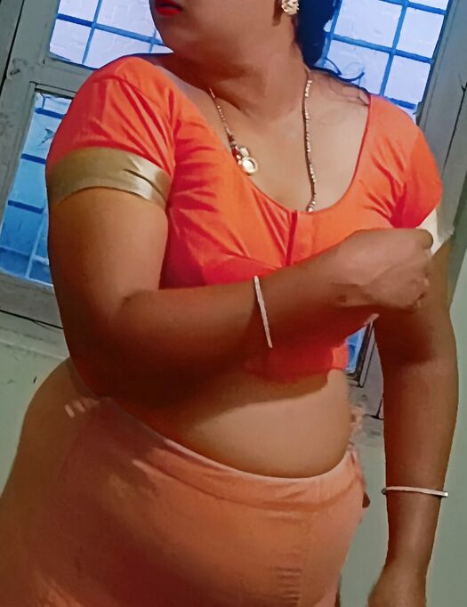 Very hot bhabhi