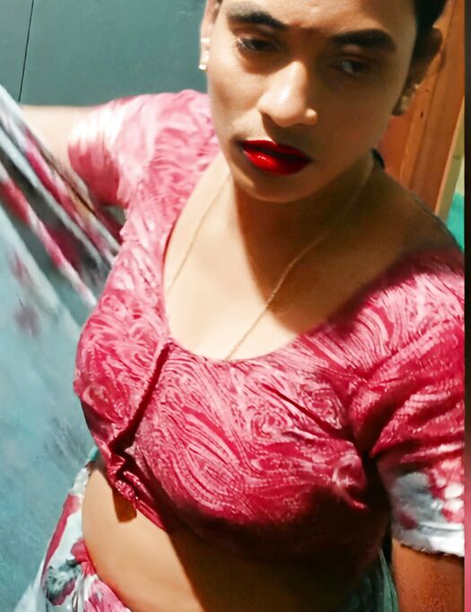 My bhabhi saree open