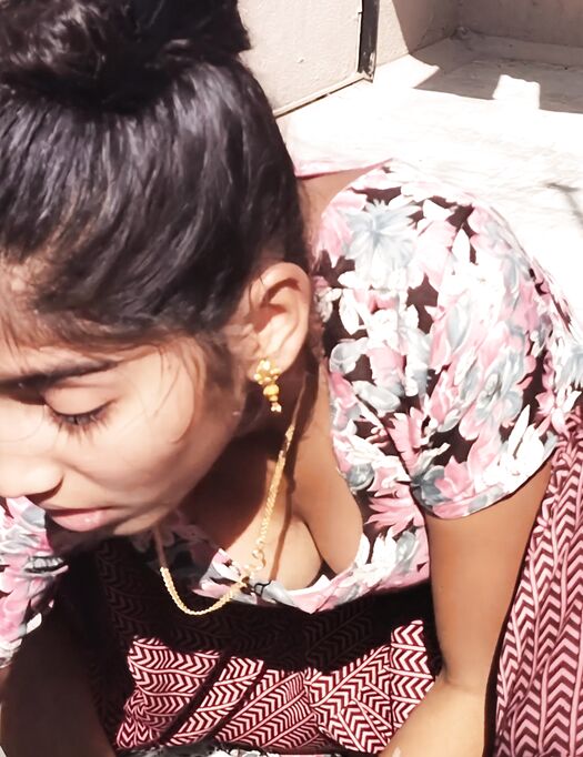 Deep cleavage