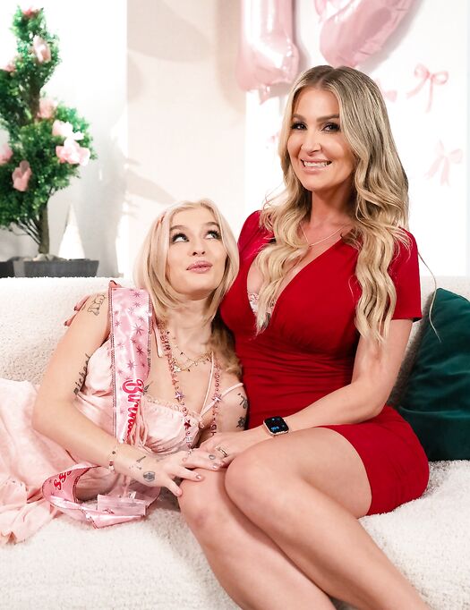 Emma Rosie And Andi Avalon Bring Each Other To Orgasm