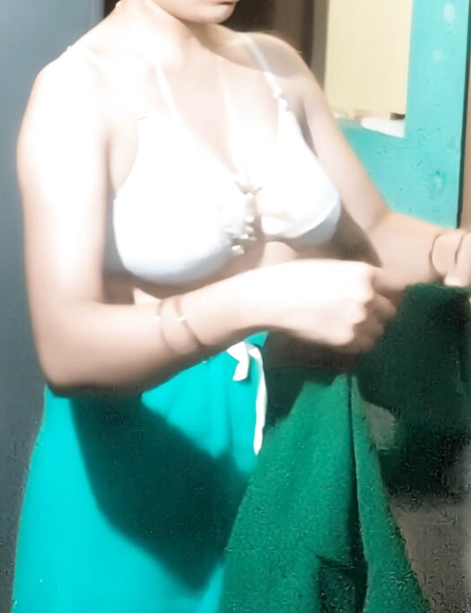 Big bra boobs