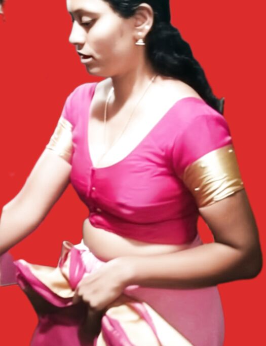 Kerla mom with out saree