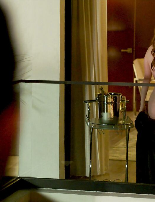 Wife Cheats On Business Trip With Anal photos (Ella Hughes)