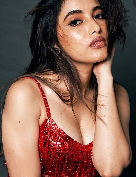 Red cleavage boobs