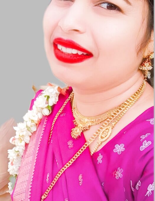 Rich aunty