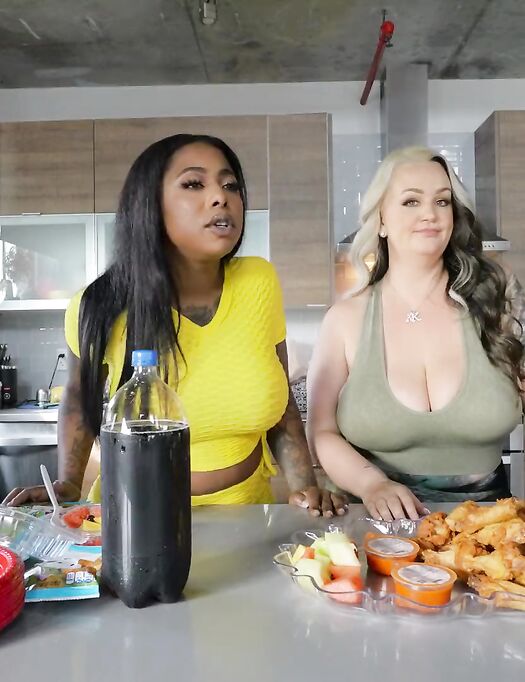 Chubby Mature With Tattoos Fucks Her Girlfriend In The Kitchen photos (Gogo Fukme, Kendra Kox)