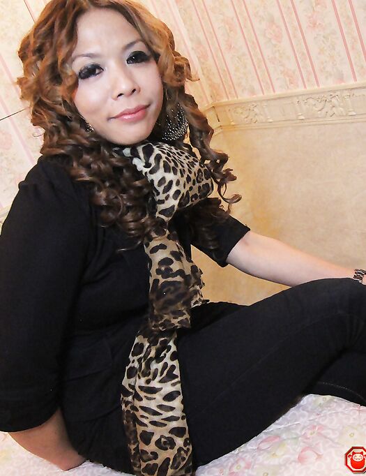 Lola On Asian Sex Diary - Set 4
