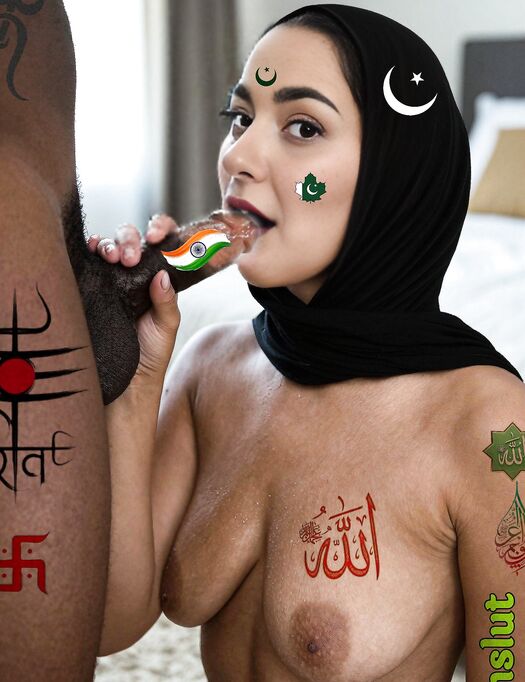 Mslut beautiful pakistani women & indian Bull mard Big cock.