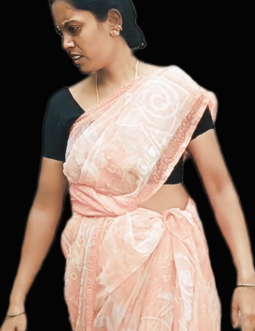 Saree wife